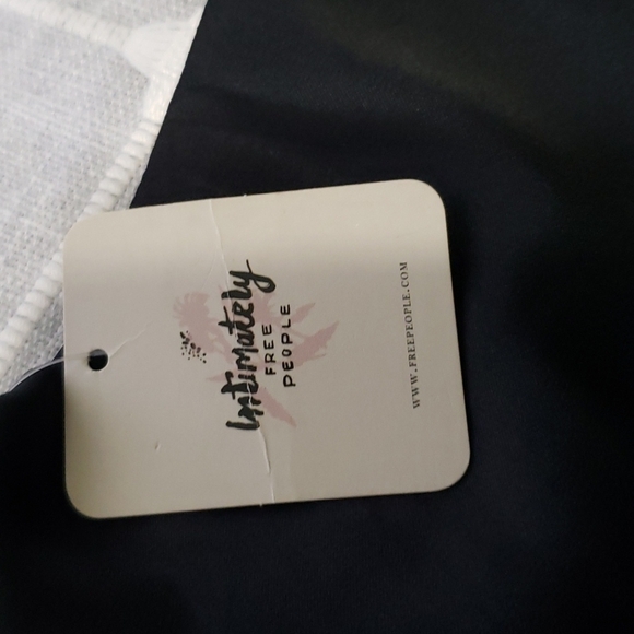 Nwt Free People Intimately Top, Calor black, SIze XS - Picture 6 of 8